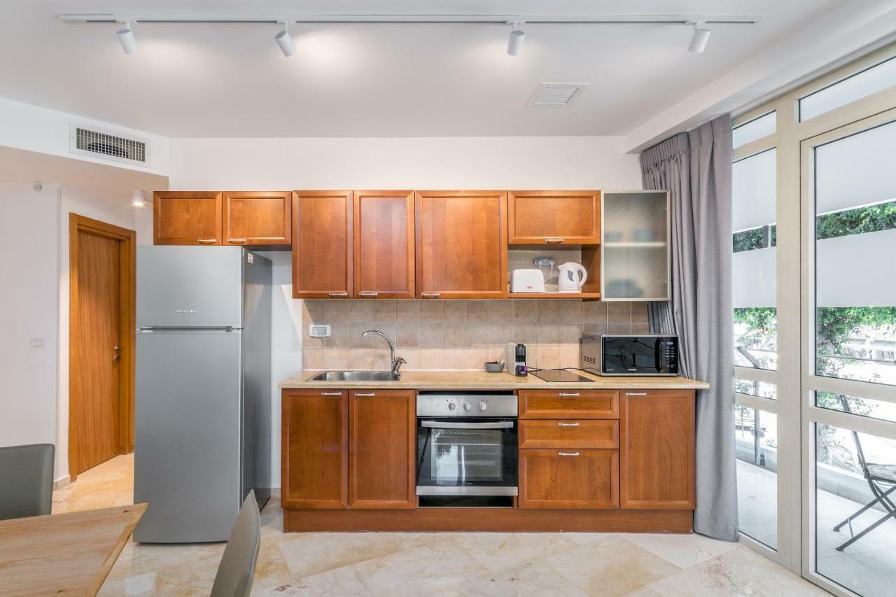 Dizengoff Square Superb 1 Bedroom With Balcony 텔아비브 외부 사진