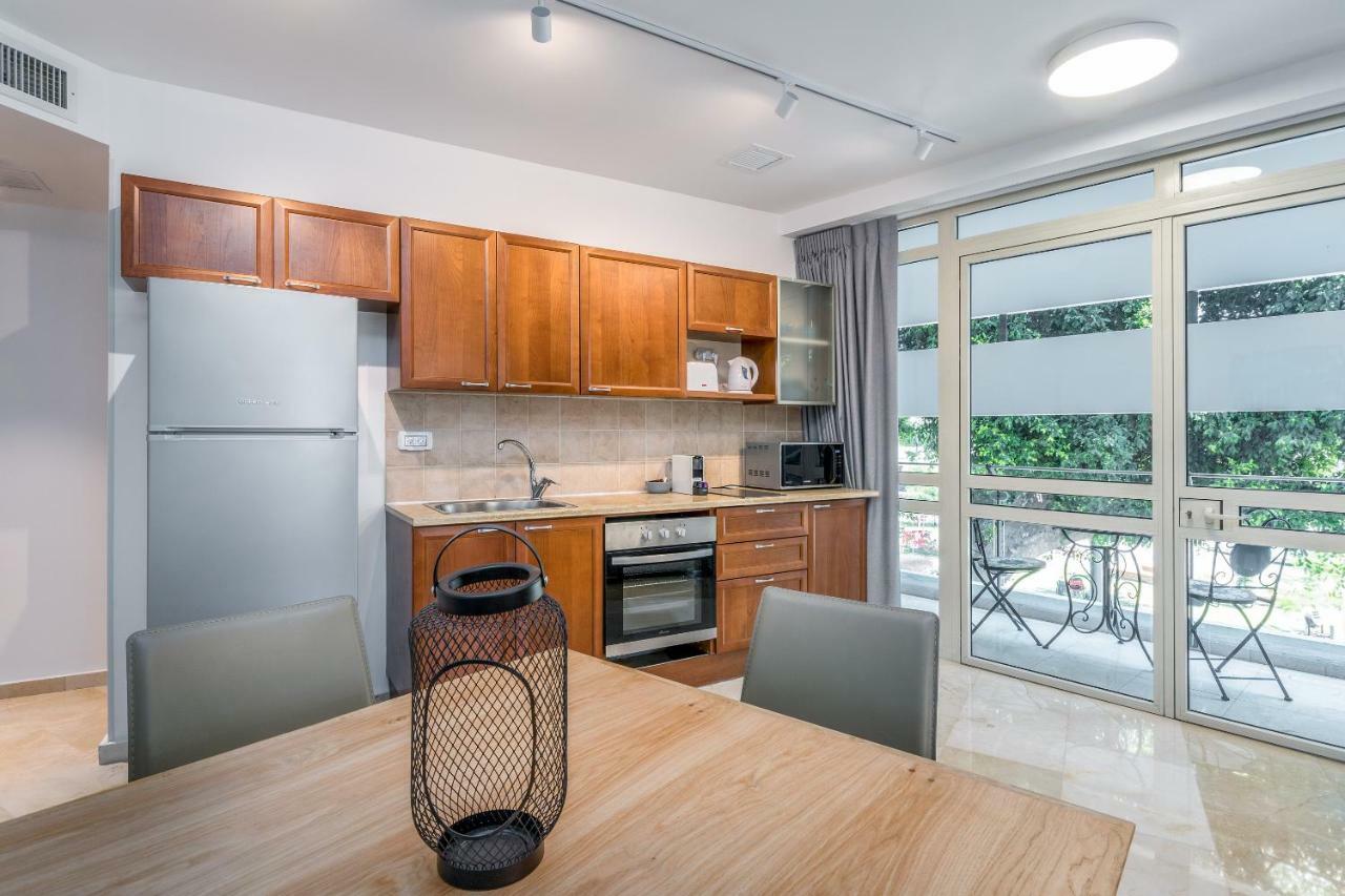 Dizengoff Square Superb 1 Bedroom With Balcony 텔아비브 외부 사진